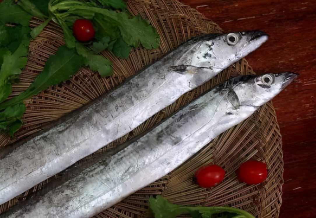 买带鱼的正确方法和注意事项,挑选带鱼的正确方法