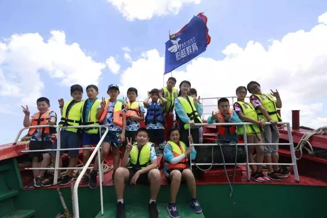 户外儿童帆板夏令营,夏令营水上乐园闯关