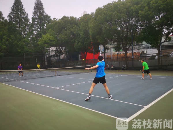 奥体体育场对外开放时间,南京奥体中心体育场免费开放吗