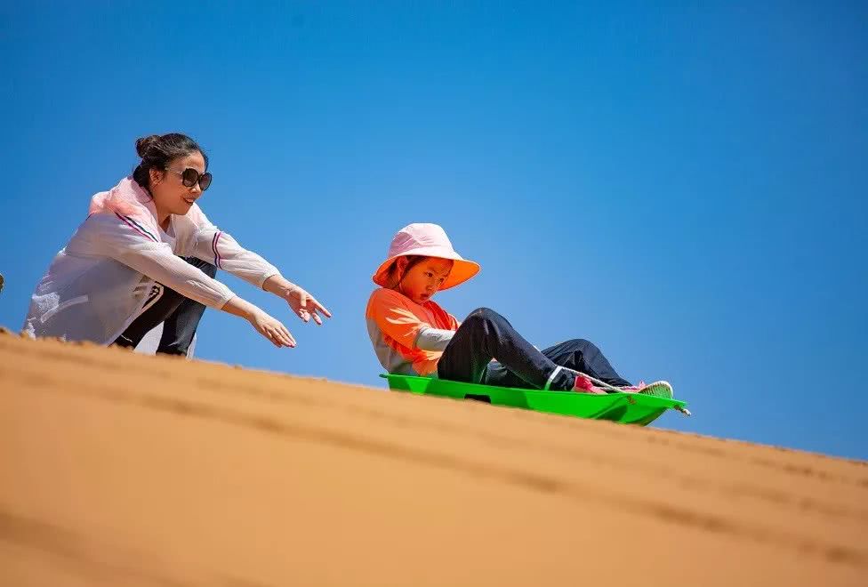 带娃来一场沙漠之旅,亲子沙漠旅游哪里好