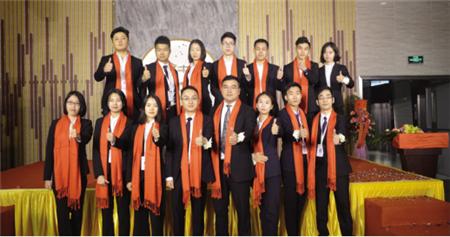 勇当法律服务行业“领跑者”访律子控股｜荣迅泽律所主任梁泽颖