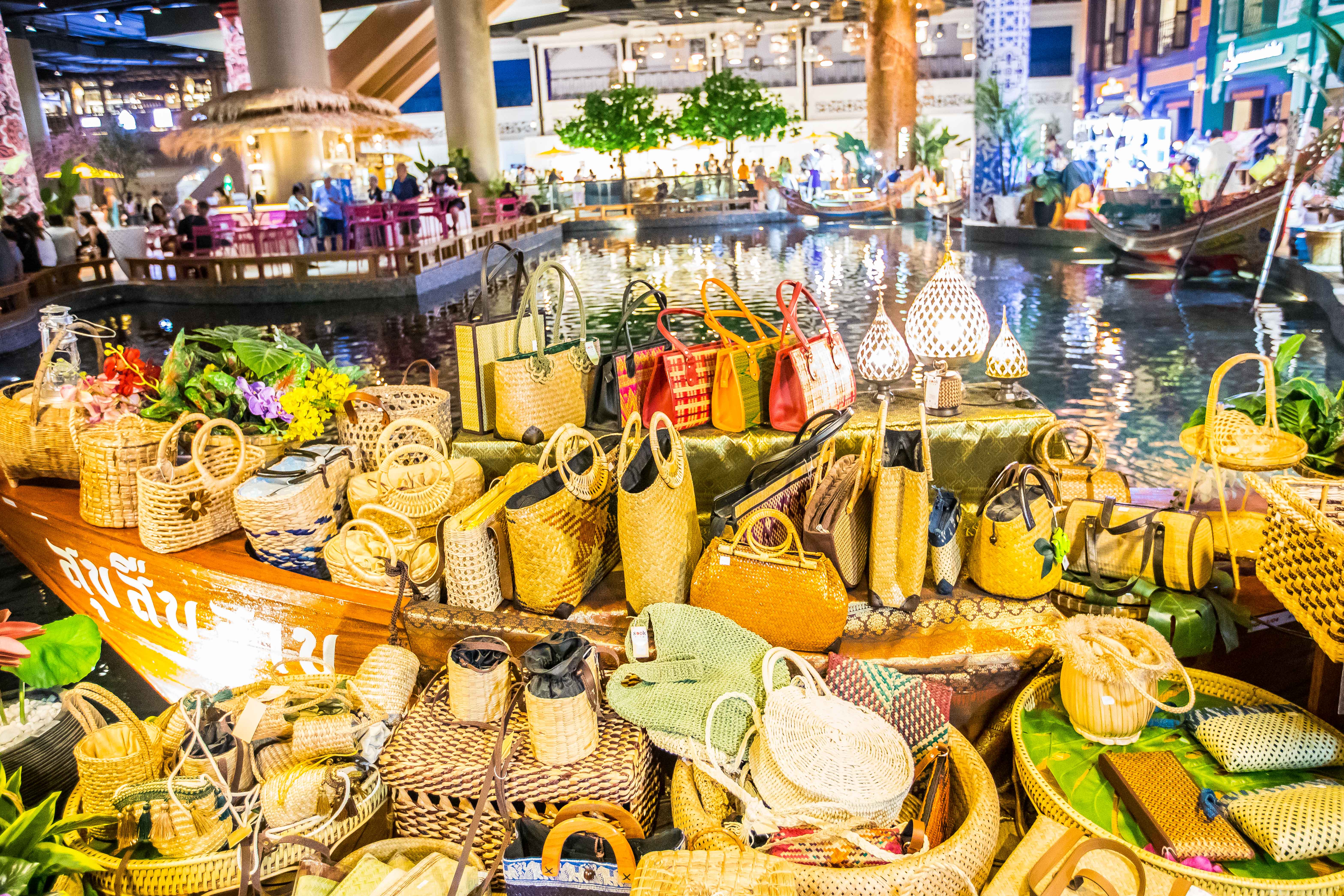 来曼谷旅游线路怎么走,来曼谷去哪里买衣服