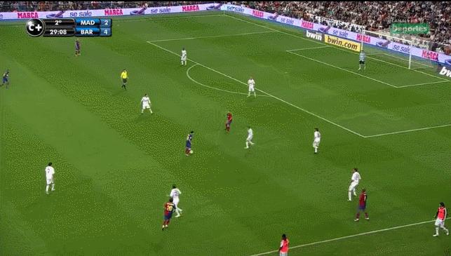 最强大脑哈维天下足球,最强大脑哈维中场秀