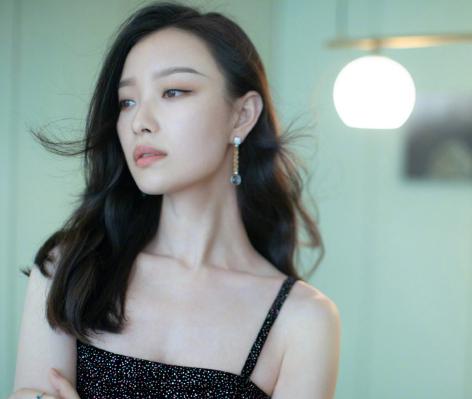 耐看脸的女生面部特征,女生什么样的脸属于耐看型的