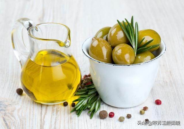 春季嘴巴一圈皮肤干燥起皮怎么办,春季皮肤干燥是什么原因