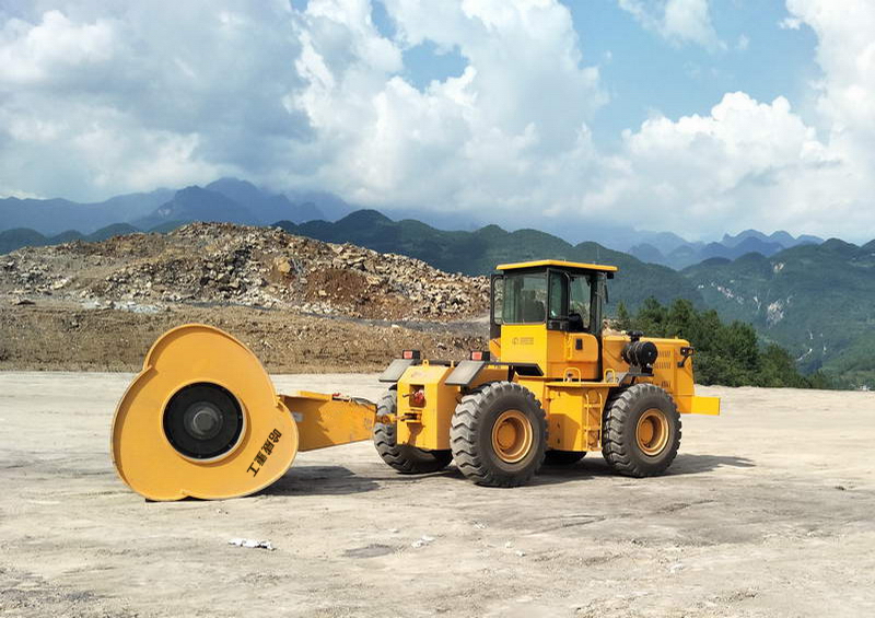 冲击压实机施工全过程,yct25冲击压路机是什么材质