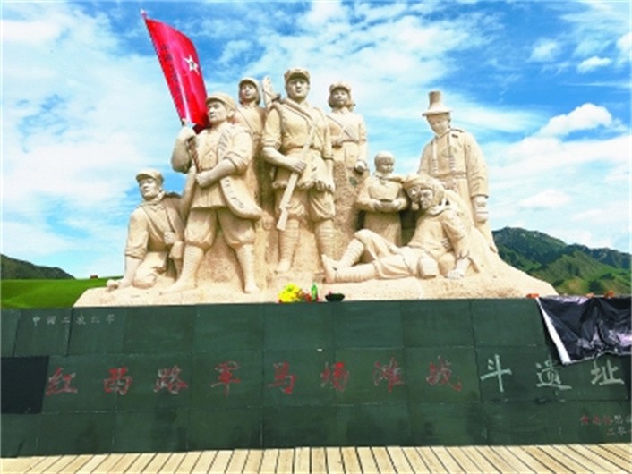 我军最年轻的军级干部，19岁跟*世友许**平级，20岁成为许的上司