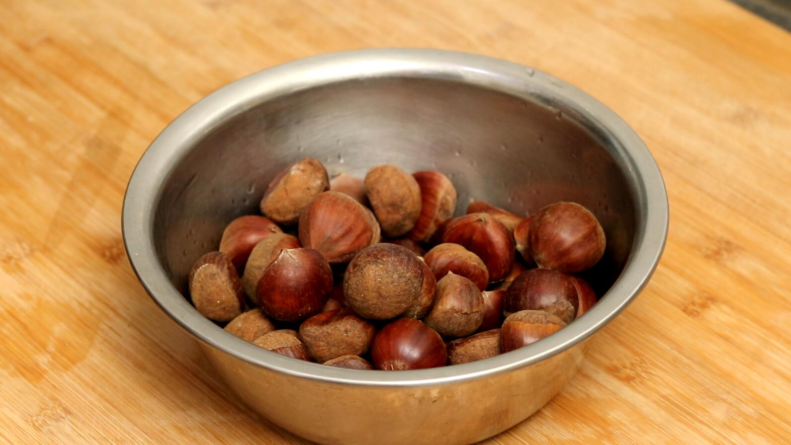 糖炒栗子好剥的关键,剥皮栗子怎么做出糖炒栗子的味道