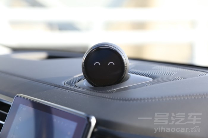 蔚来es8深度试驾预约,蔚来es8问界m9横评