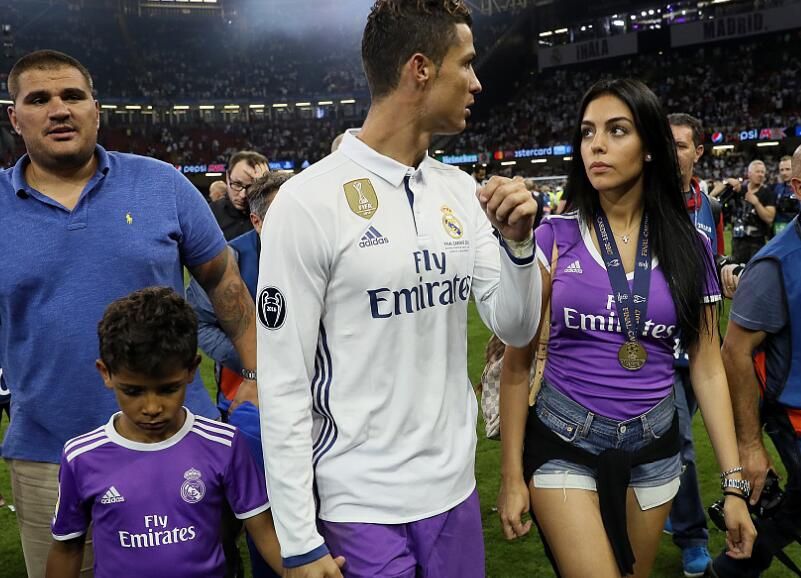 C罗前女友化妆间彰显女王范，比乔治娜更有气场