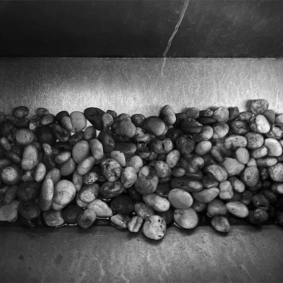 为什么有的人愿意买很贵的鞋子,为什么有人愿意为奢侈品买单