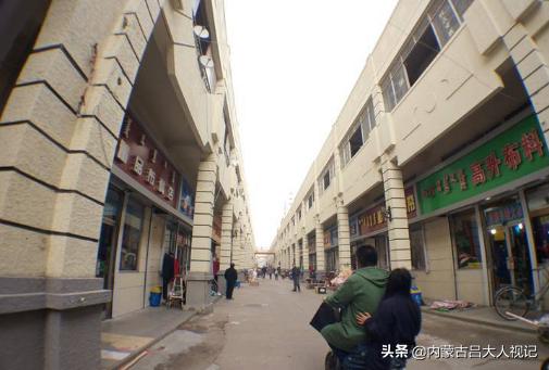 青城人,还记得当年那个红火热闹的五四商城吗?来看看如今的模样