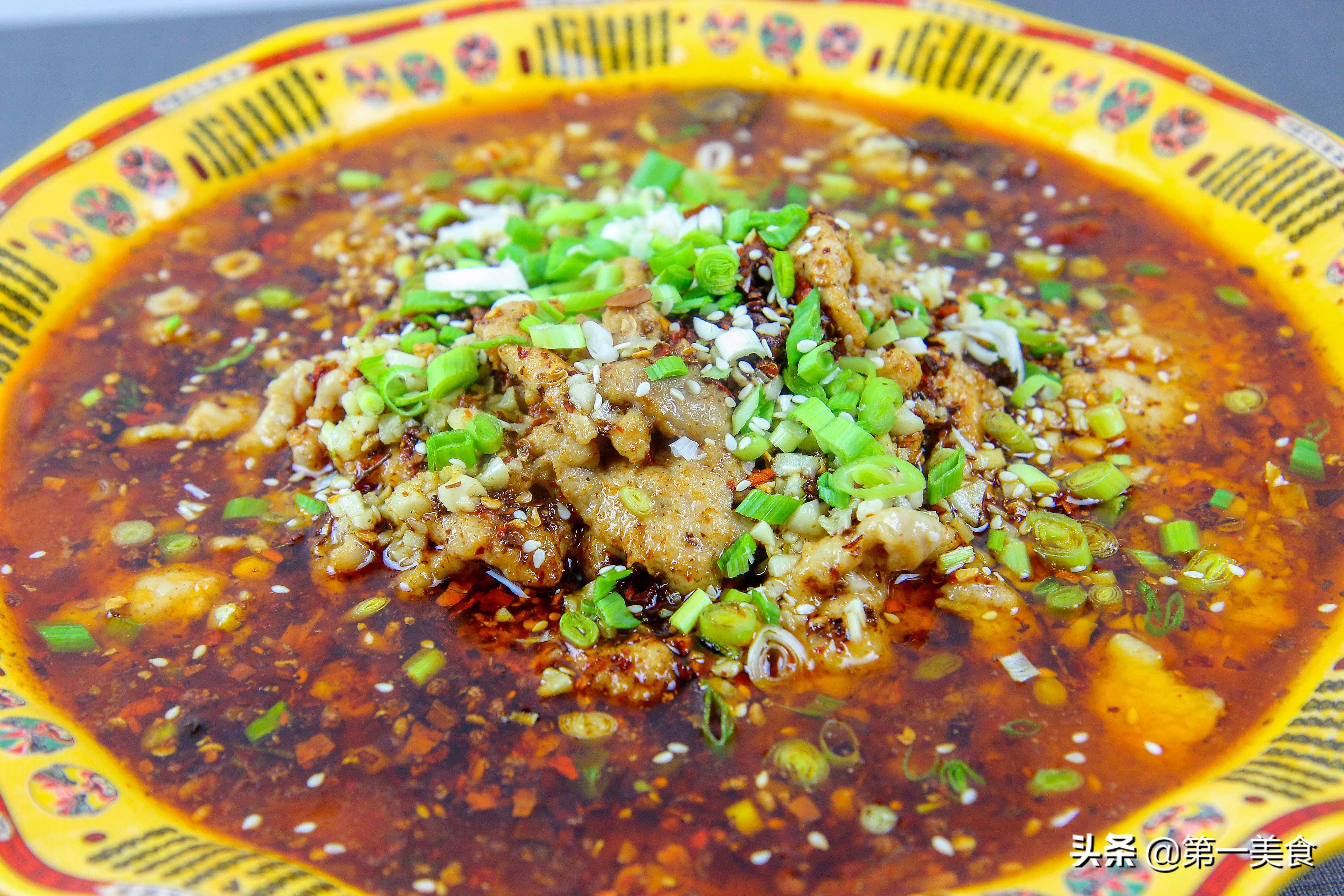 厨师教你水煮肉片的正宗做法,这才是水煮肉片的正确做法