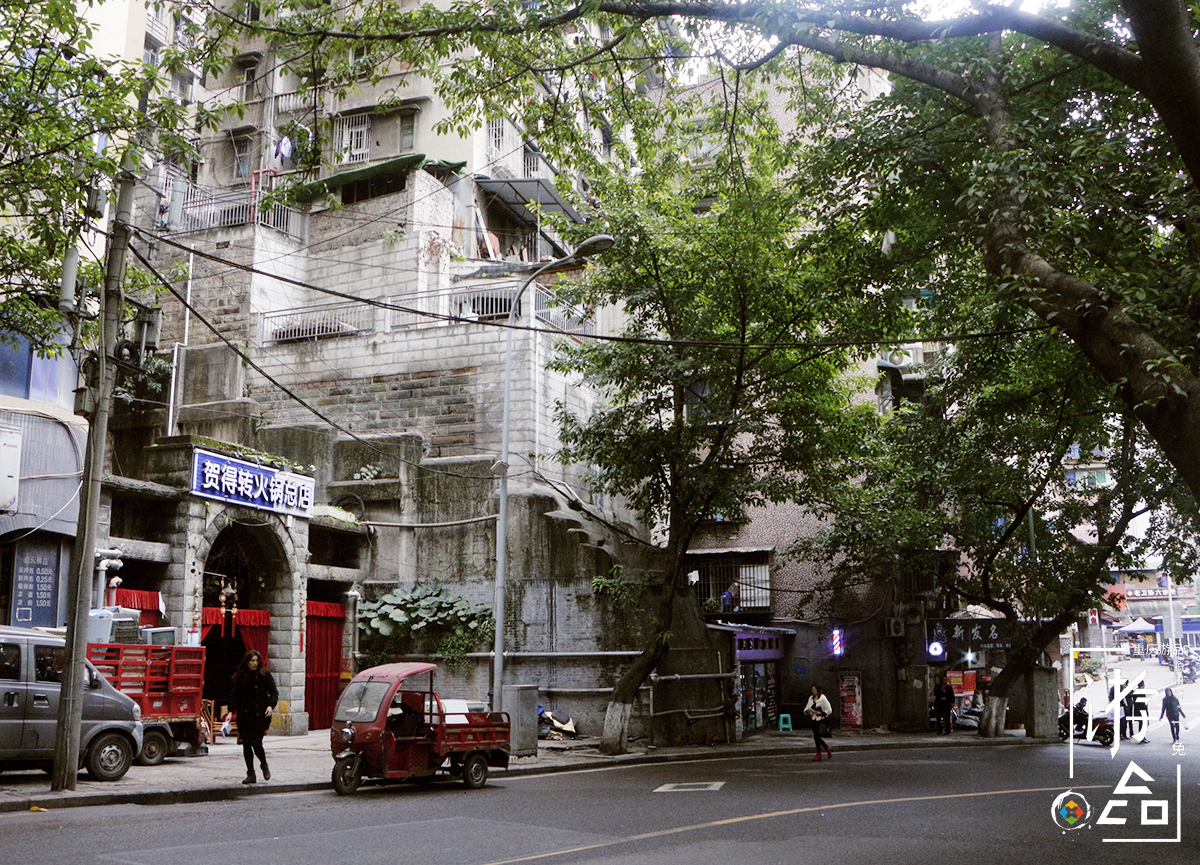 从问题少年到一代杨过,从问题少年逆袭成首富