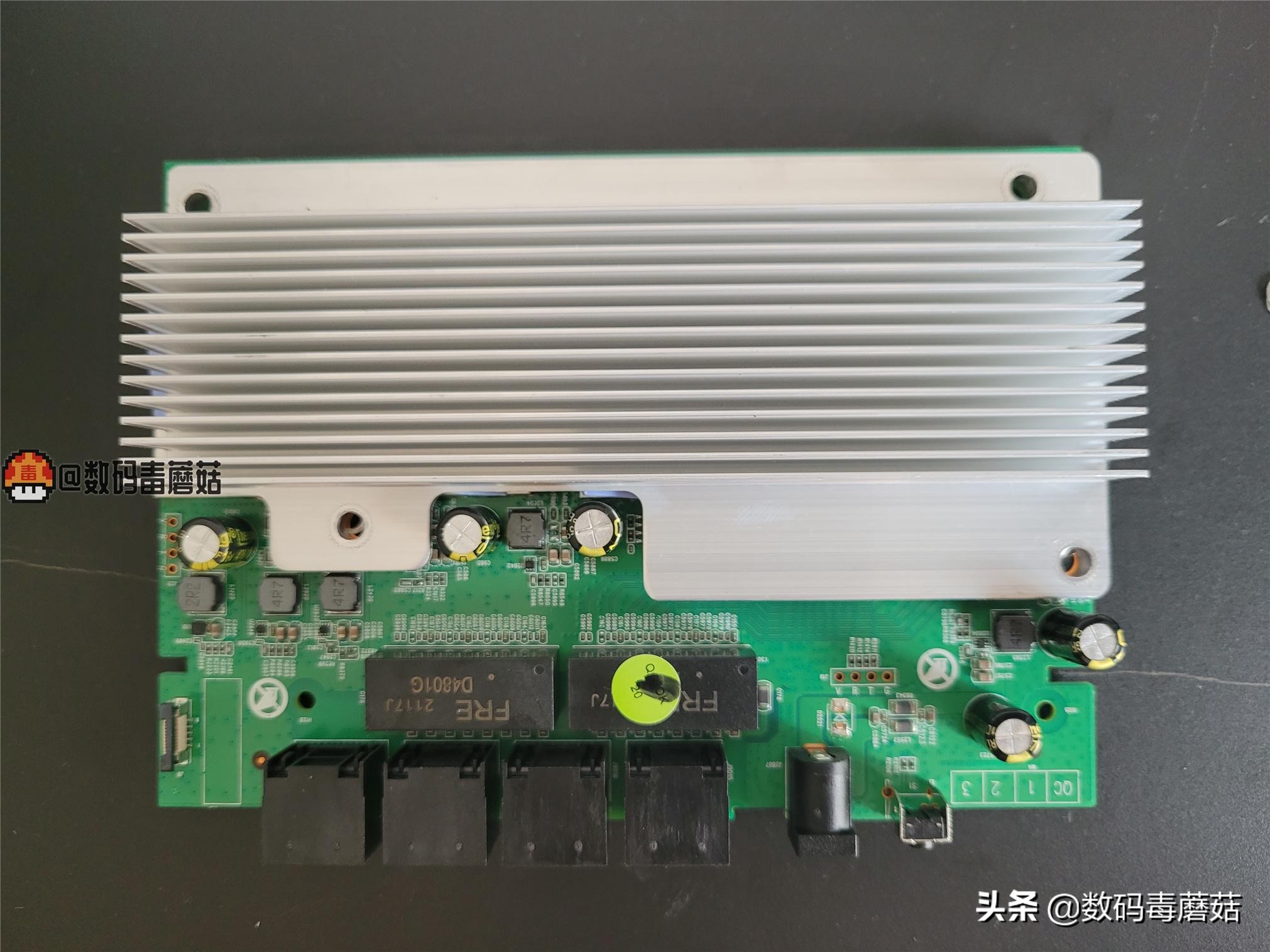 锐捷路由器x32pro与星耀m32哪个好,锐捷星耀m32怎么和旧路由器连接