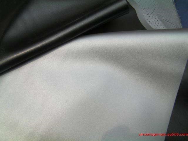 投影幕布和抗光幕布家用性价比高,如何选购投影