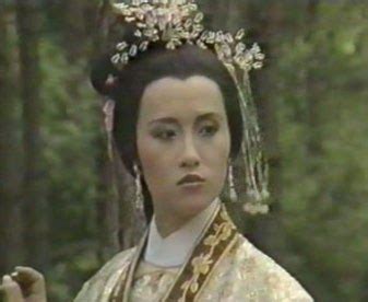 金庸小说里最恶毒的女人,金庸老先生笔下手段狠毒的女人们