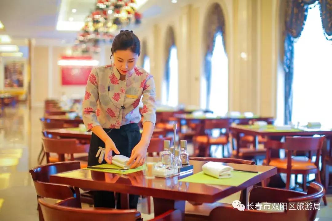 国信南山温泉酒店的早餐好吗,吉林国信南山温泉和圣德泉哪个好