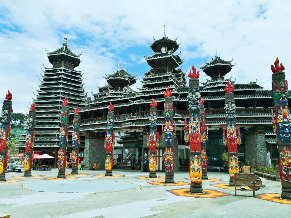 多彩贵州城景区,多彩贵州城在哪里