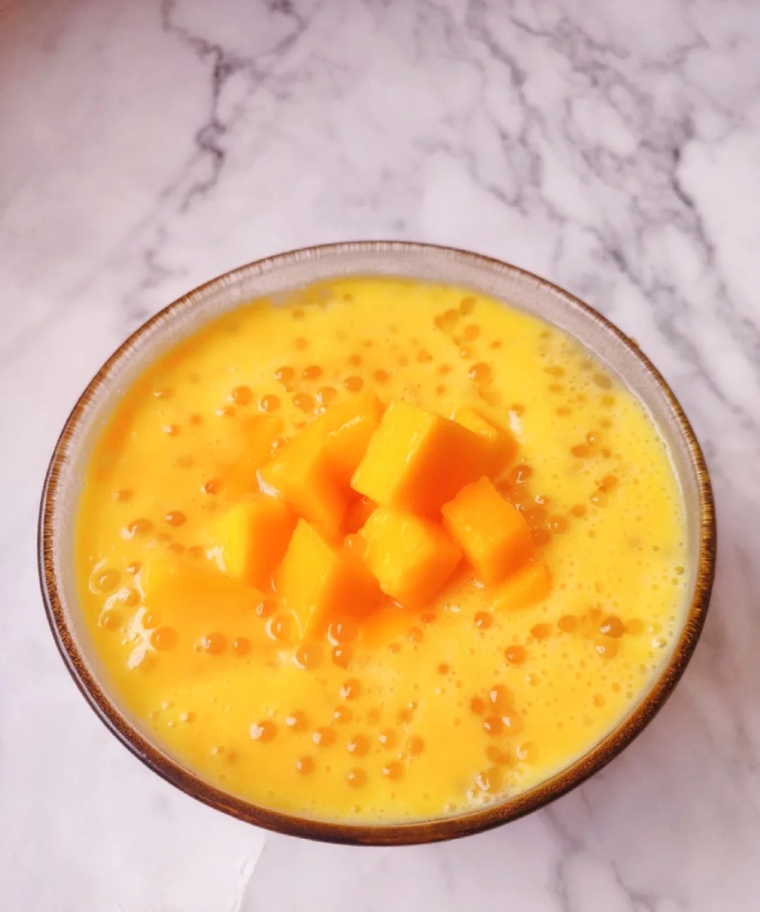 芒果简单又不脏手的吃法,芒果控看过来满满果肉的芒果甜品