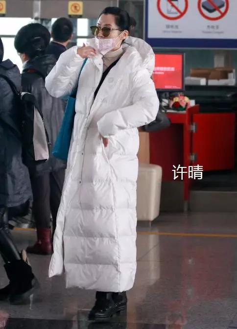 羽绒服脏了教你一招立刻变新,羽绒服刚买来皱皱巴巴快速处理