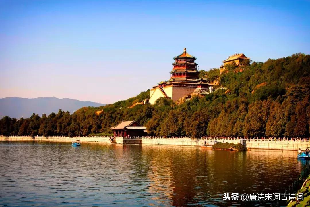 这些经典古诗词一开头就让人惊艳,经典古诗词开场