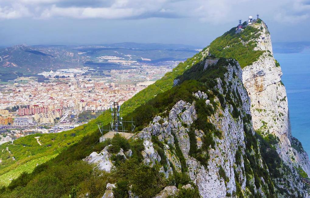 西班牙拥有如此强大的战斗力,西班牙真的踢不过日本吗