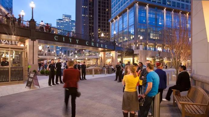 商业街区的景观设计要点和原则,复古怀旧商业街景观设计