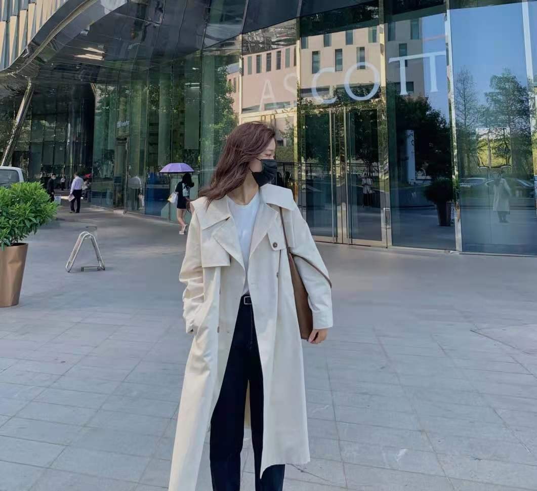 小个子怎么穿搭风衣显高显瘦,小个子如何挑选风衣