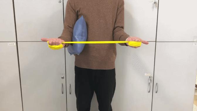 肩膀肌肉紧绷怎么放松,肩膀僵硬不放松怎么办