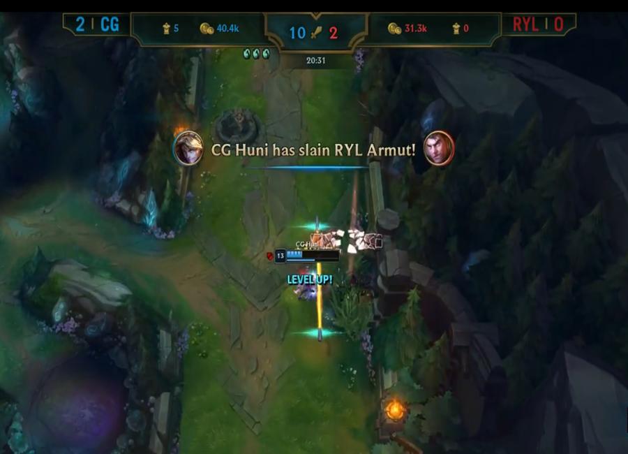 决胜局Huni整活，上单EZ暴打对手杰斯，孙哥：他脑袋太大了