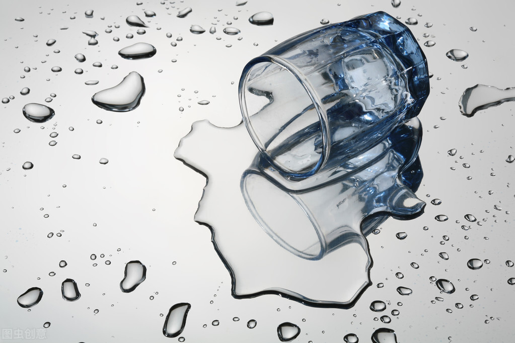 熊孩子不写作业被妈妈打,熊孩子不写作业妈妈跳楼