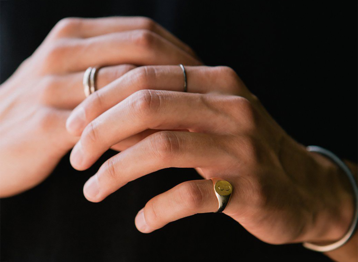 男戒很难看？因为你们没看过这些设计