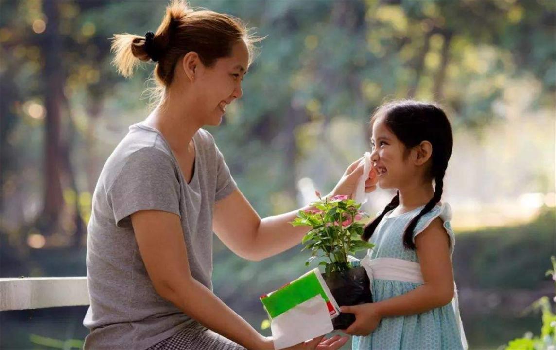 从孩子喜欢的颜色看性格,小孩喜欢的颜色代表的性格