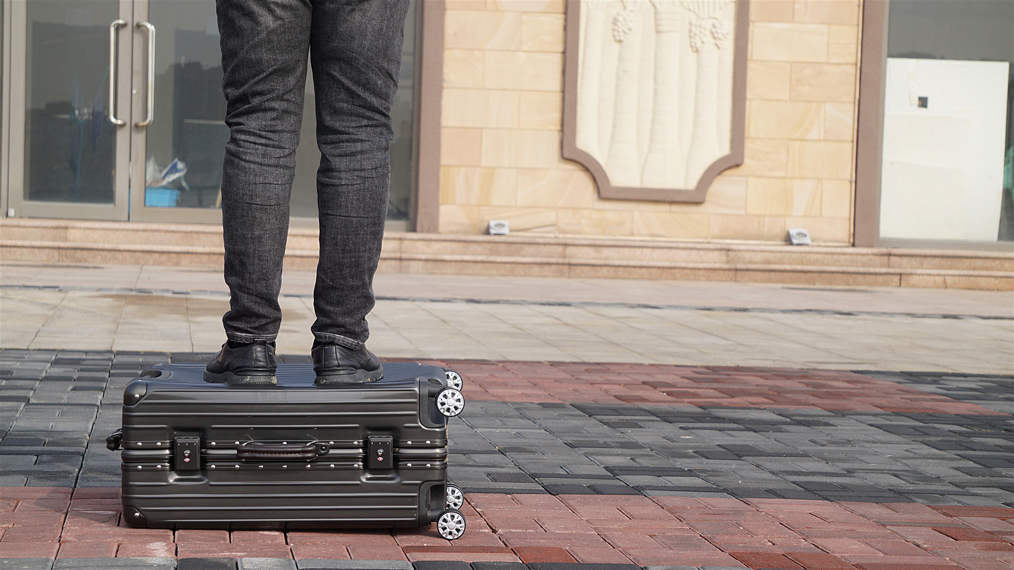 网易严选铝框旅行箱测评,网易严选铝镁合金拉杆箱