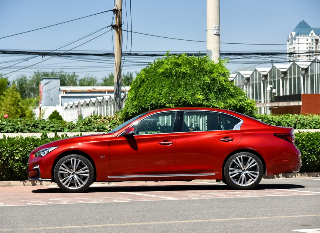 英菲尼迪车标和奇瑞车标的不同,英菲尼迪跟奇瑞的车标对比