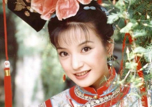 琼瑶对小燕子的评价,琼瑶评价赵薇