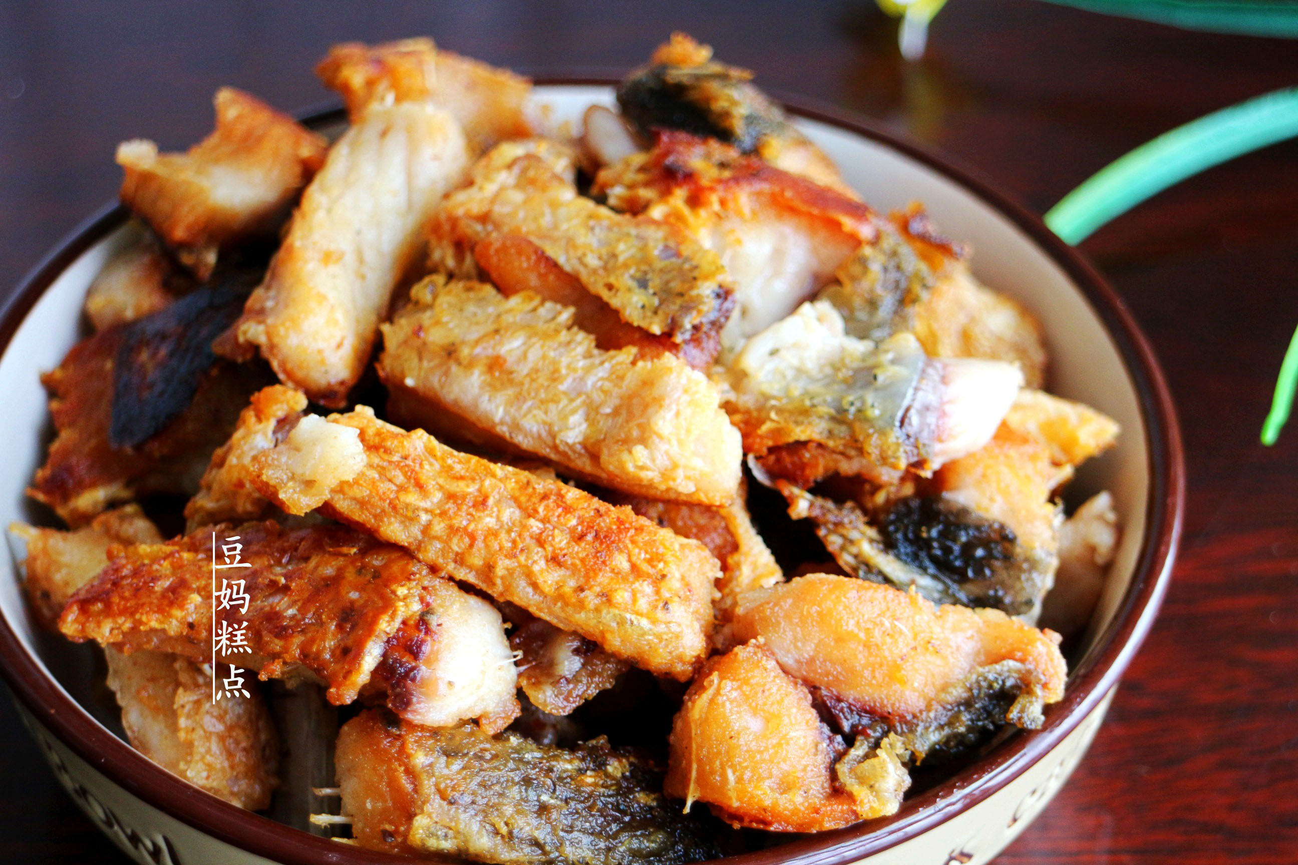 煎鱼块，用对方法！只加盐就很好吃，焦香入味，孩子特别喜欢