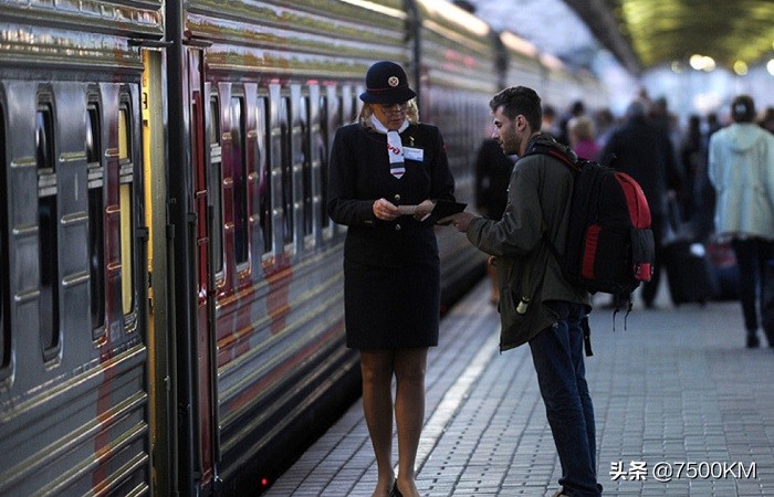 去俄罗斯一定要会俄语么,坐火车俄罗斯旅游攻略