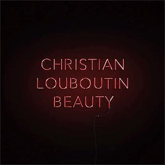 奢侈品下场battle卖口红，爱马仕、周仰杰，该买哪一支？