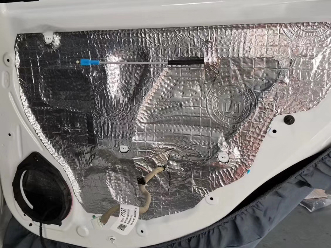 17款雪佛兰科鲁兹改装音响,雪佛兰科鲁兹原车音响更换