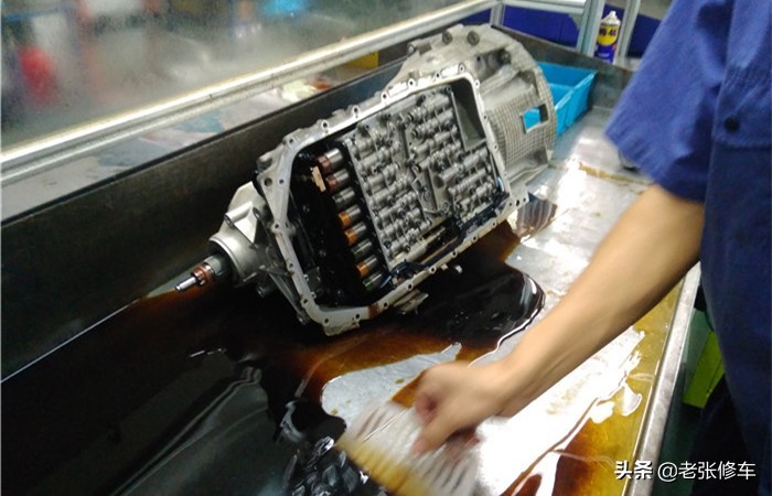 宝马3系传动故障车抖动大,宝马车主吐槽3系变速箱顿挫冲击