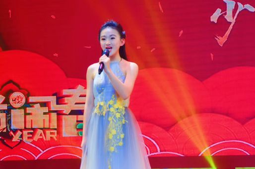 艺术榜样丨开七张岚曦：斩获大奖无数，同龄人眼中的小明星