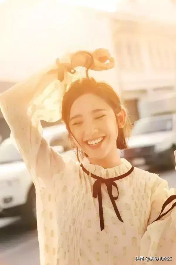 拍照怎么摆姿势更自然,如何拍照姿势不僵硬