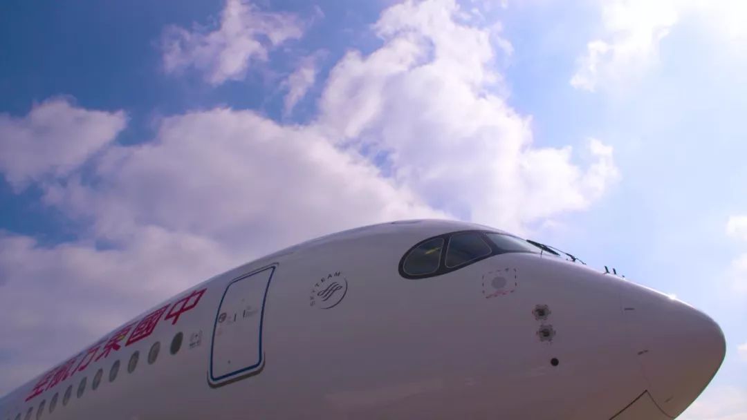 东航a350飞成都航班任务剧烈颠簸,东航a350超级经济舱跟经济舱区别