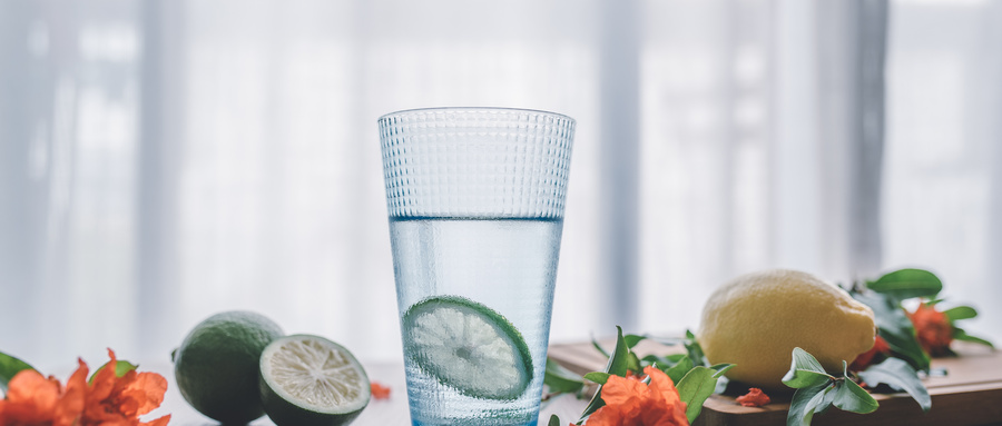 杯子有异味怎么快速清除,塑料杯子有异味怎么去除