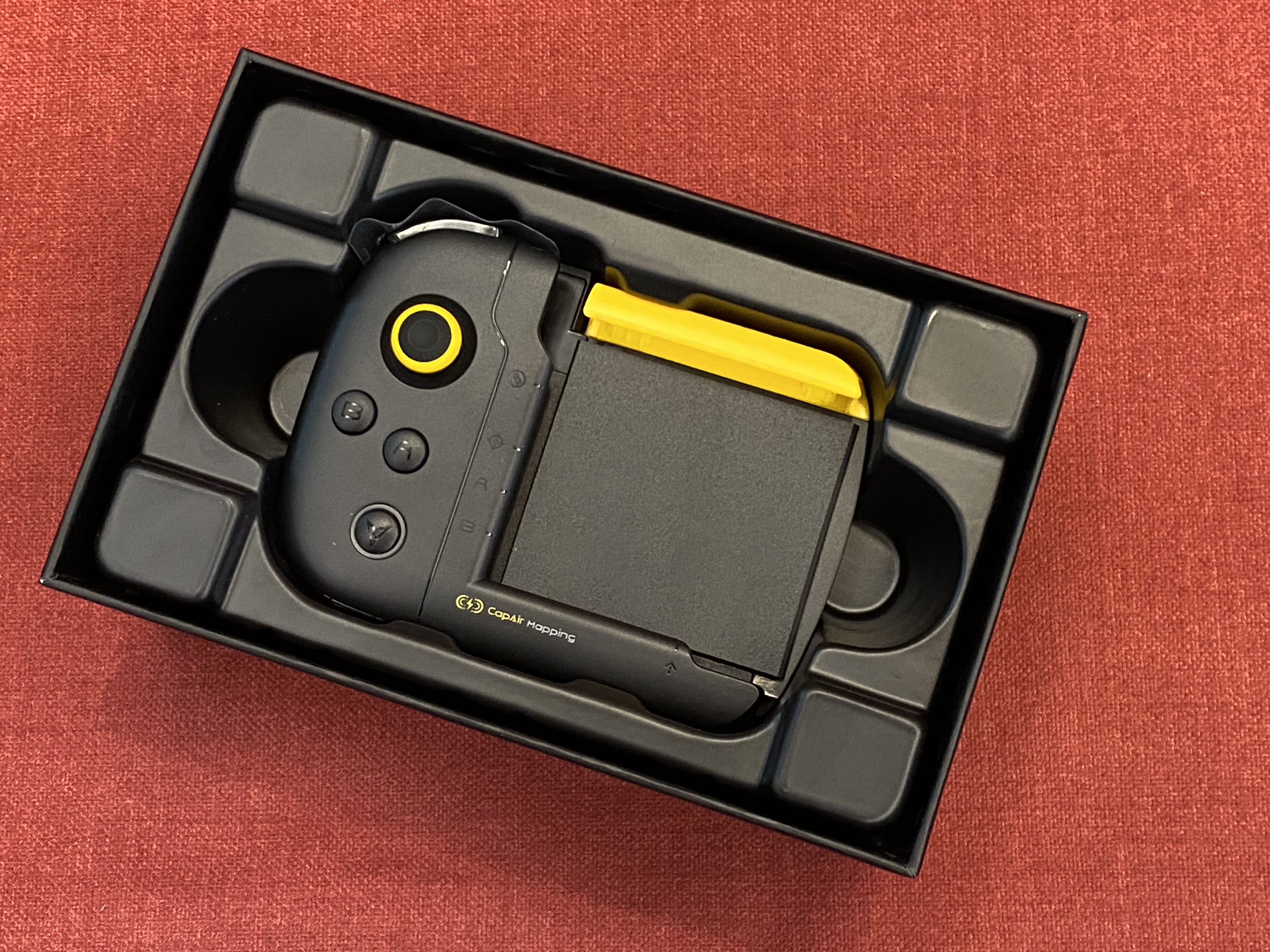 吃鸡神器飞智黄蜂测评,飞智黄蜂单手游戏手柄吃鸡神器