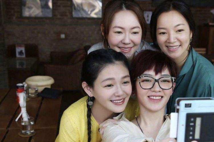 范晓萱怎样走出抑郁,范晓萱42岁却仍有24岁的少女感