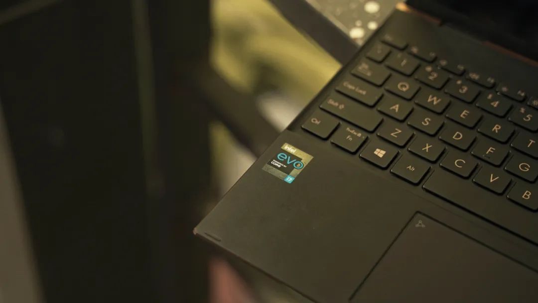 华硕zenbook14轻薄本,华硕灵耀zenbook系列