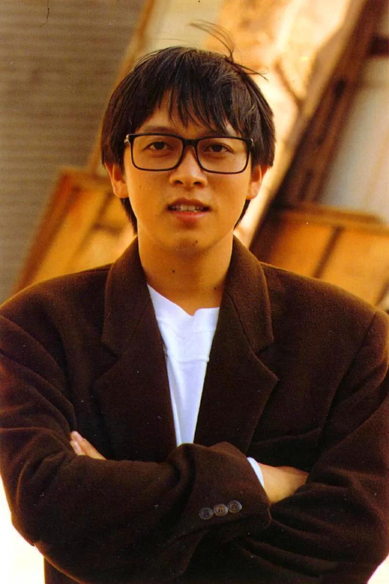 张国荣梅艳芳梁家辉成龙刘德华,张国荣梁朝伟梅艳芳刘德华周润发